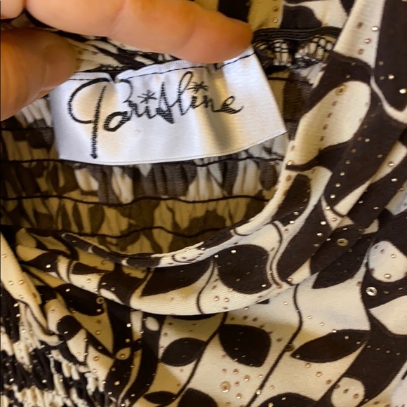 Parisline Buckle-strap dress - Picture 7 of 8